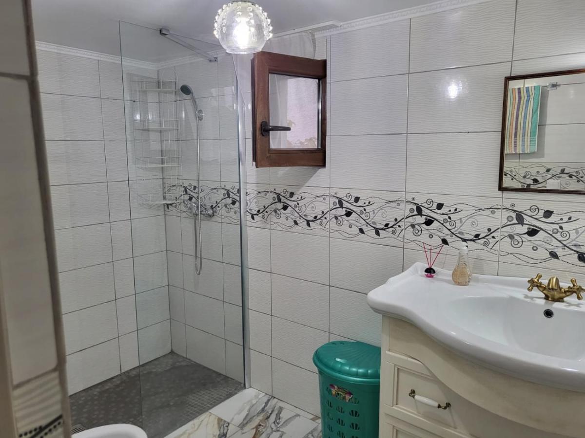 Apartament Cu Terasa Si Gratar Apartman Máréfalva Kültér fotó